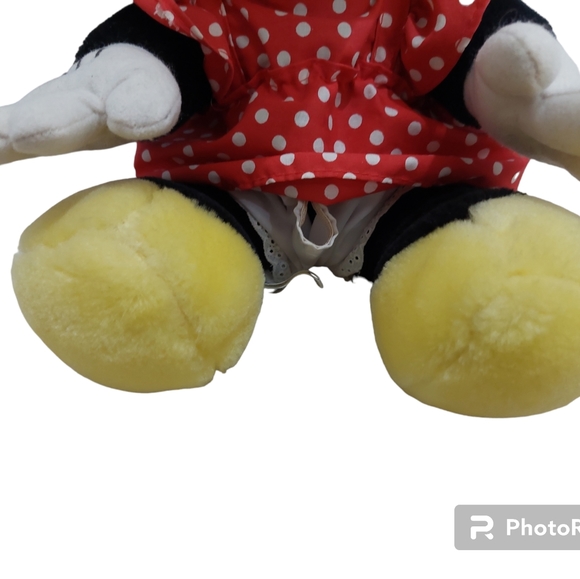 Vintage (80s) Classic Walt Disney World/Disneyland Minnie Mouse Plush - Picture 7 of 8
